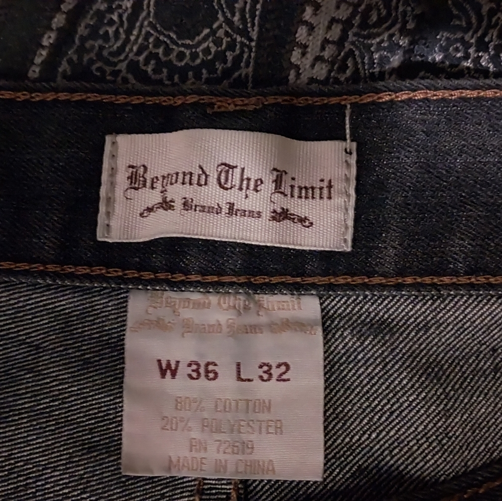 Upcycled jeans - Picture 3 of 4